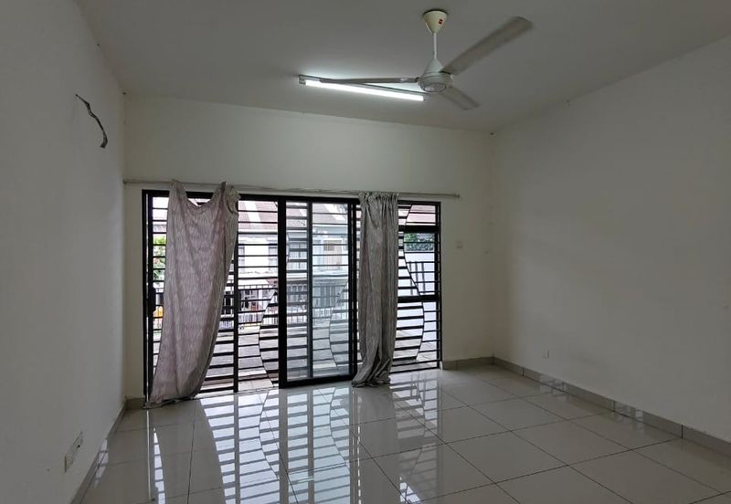 Evira @ Warisan Puteri