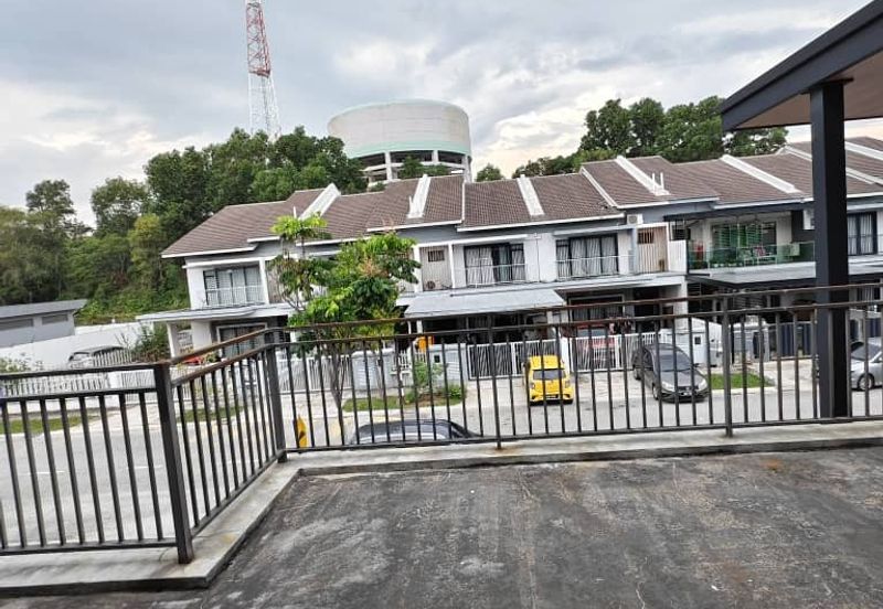 Evira @ Warisan Puteri