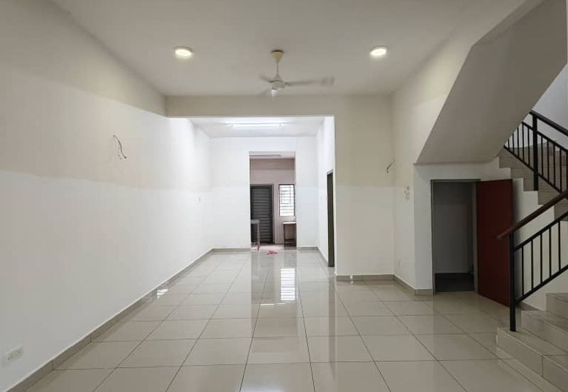 Evira @ Warisan Puteri