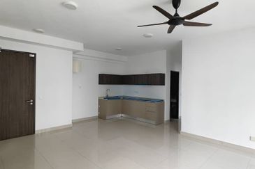 Henna Residence @ The Quartz