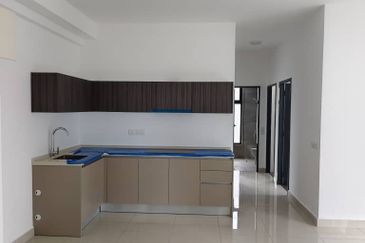 Henna Residence @ The Quartz