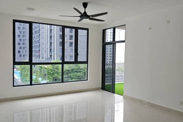 Henna Residence @ The Quartz