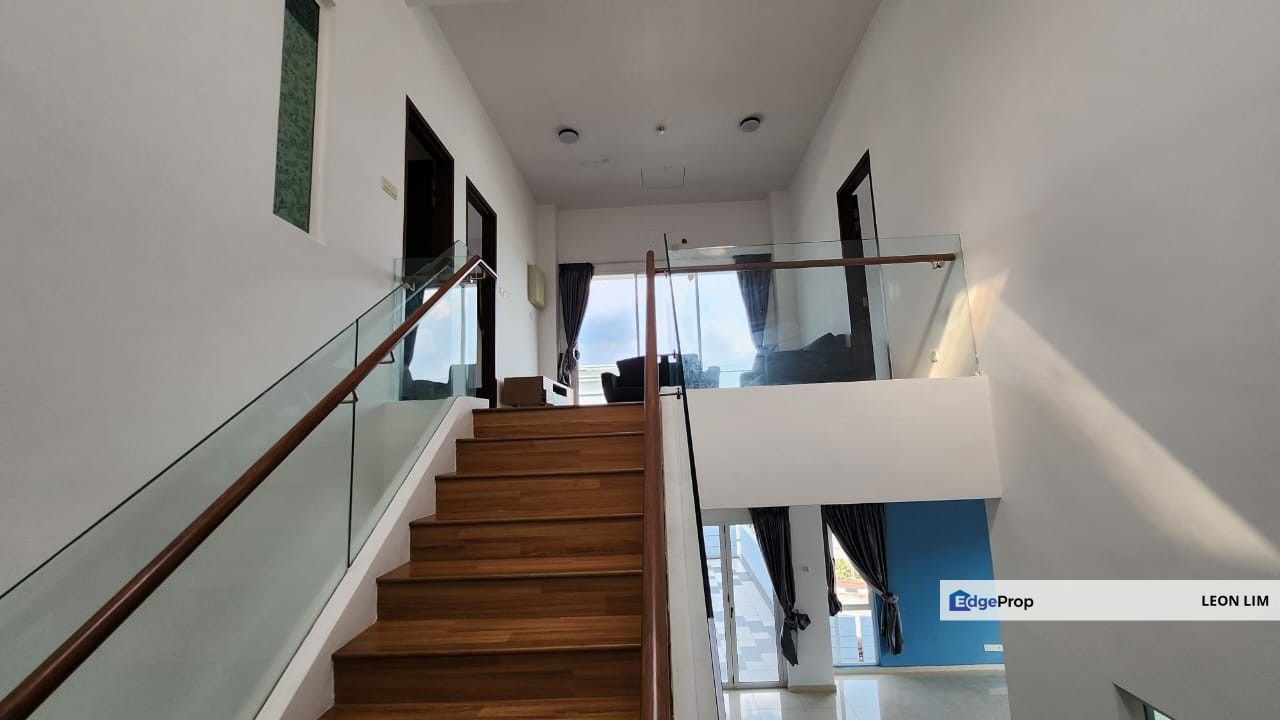 Ridgeview Residences Kajang, 3 Storey Bungalow P/furnished, Renovated, Selangor, Kajang