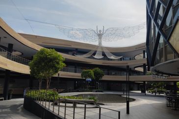 Ecohill Walk Mall, Setia Ecohill