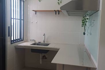 Evira @ Warisan Puteri