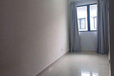 Evira @ Warisan Puteri