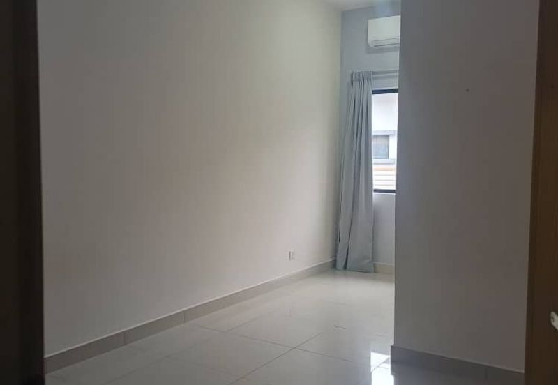 Evira @ Warisan Puteri