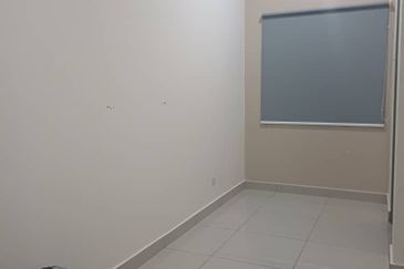 Evira @ Warisan Puteri