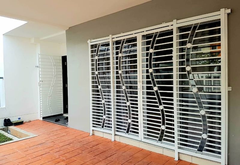 PELANGI HEIGHTS (TAMAN KAYANGAN)