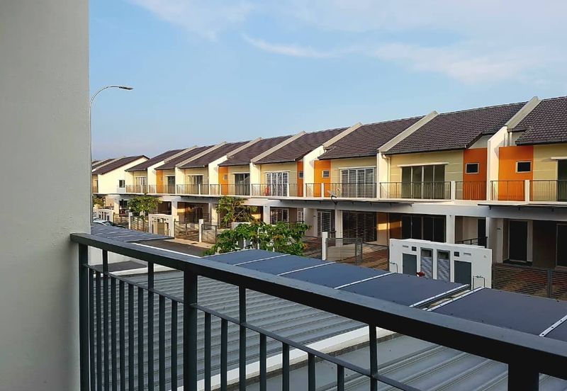 PELANGI HEIGHTS (TAMAN KAYANGAN)