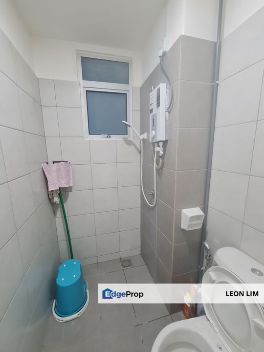 Nexus Kajang Station, 3 near New Era Univesity, UKM, partly furnished , Selangor, Kajang