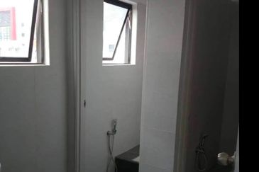 Putra Industrial Park