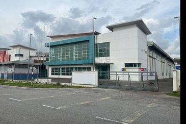 Putra Industrial Park