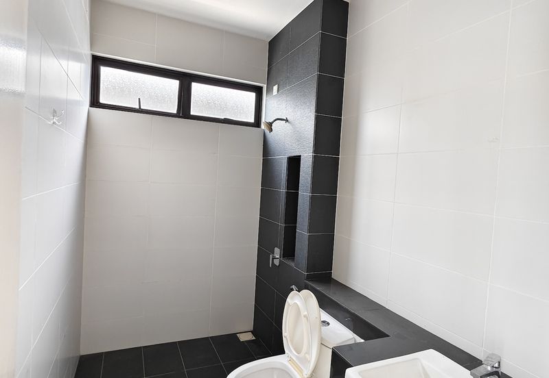 Tenderfields @ Eco Majestic