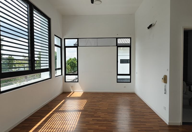 Tenderfields @ Eco Majestic