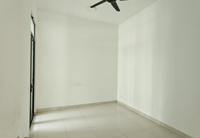 Tenderfields @ Eco Majestic