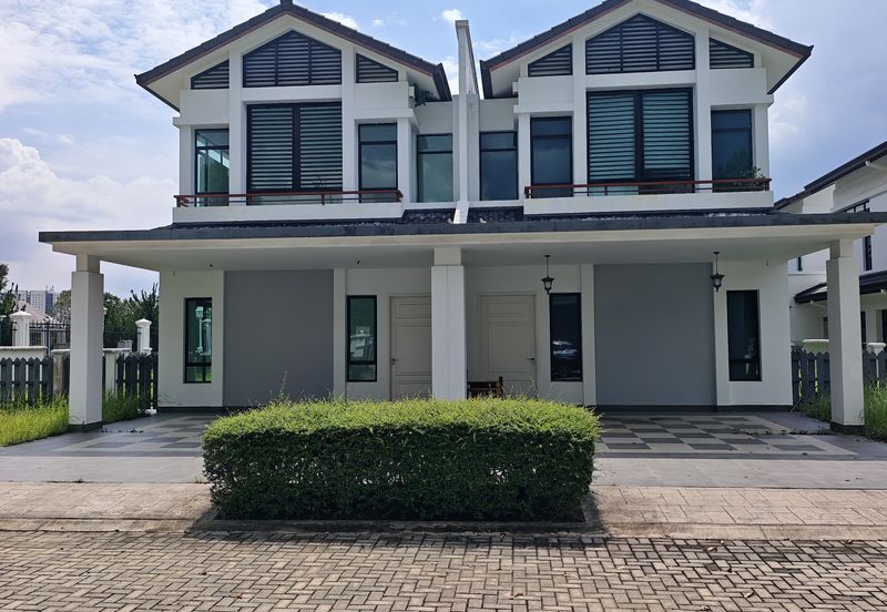 Tenderfields @ Eco Majestic