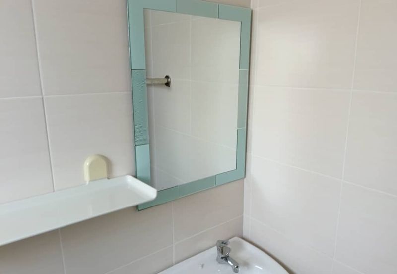 Taman Universiti Bangi, corner 3 storey house, fully furnished 