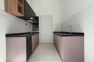 Parkfield Residences, Tropicana Heights