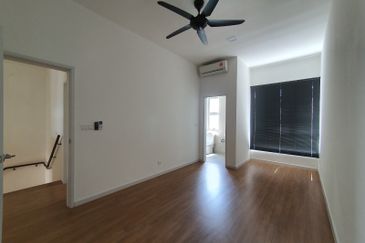 Parkfield Residences, Tropicana Heights