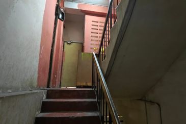 Brickfields, 5 storey shop office facing mainroad, Freehold, fully tenanted 