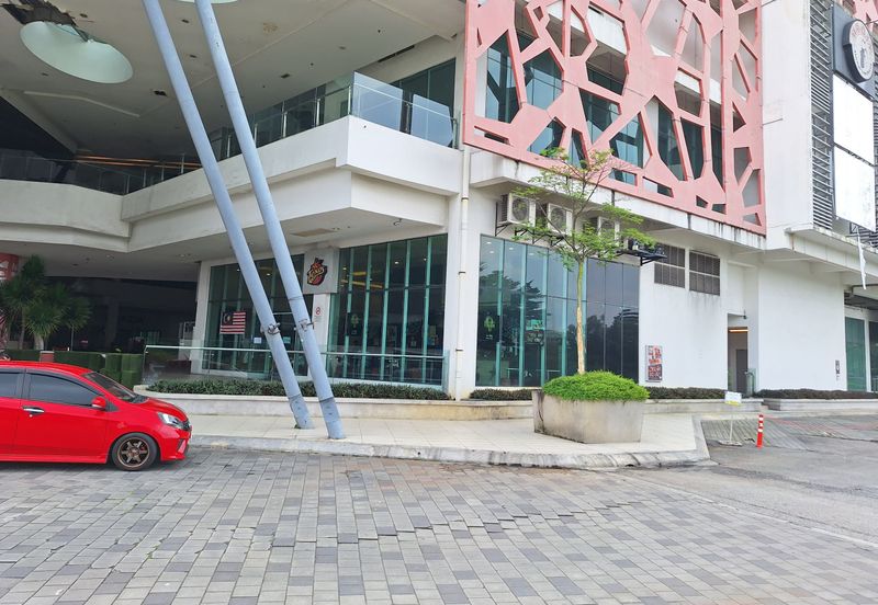 Pusat Komersial Arena Bintang, Ground floor [Corner] retail space