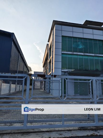 Semenyih sentral, 3 storey factory facing main road, 200 amp, Selangor, Semenyih