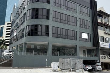 Petaling Jaya, Jalan Barat , 4 storey commercial building