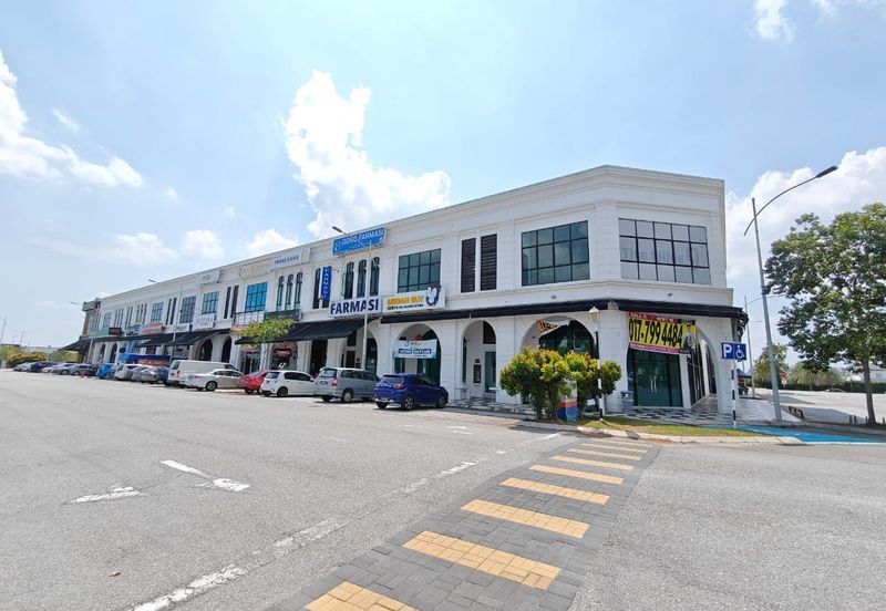 Ivoris @ Eco Majestic