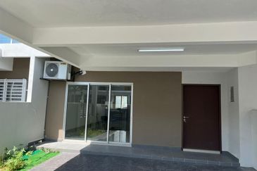 Albury 2 @ Mahkota Hills