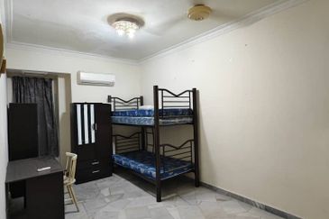 Bandar Sungai Long Cheras,  2storey terrace intermediate, fully extended 