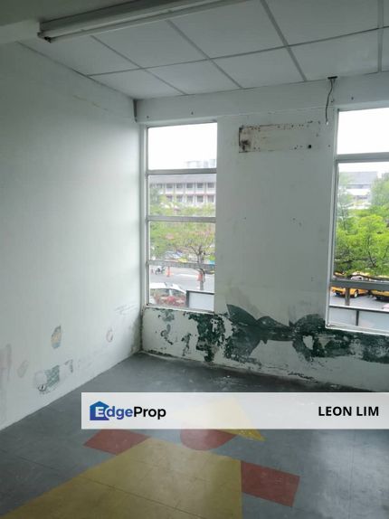 Taman Tun Perak Cheras, 1st floor shop office space, partly furnished , with partition room , Selangor, Cheras