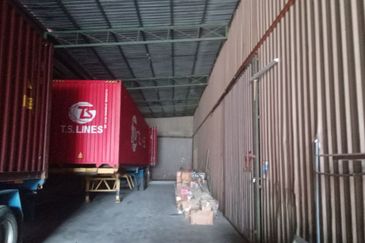 warehouse at Cheras, 15000sf, mainraod 