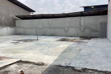 warehouse at Cheras, 15000sf, mainraod 