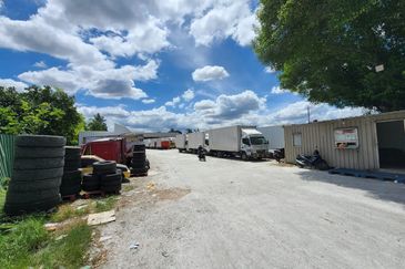 Warehouse at Subang Jaya, with office and meeting room 