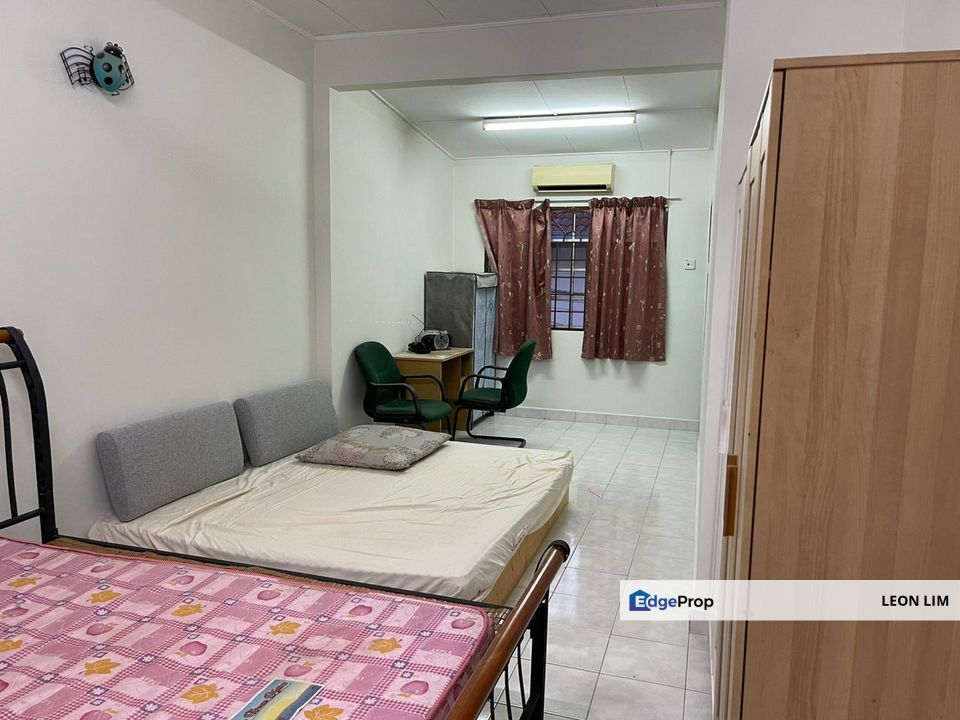 Bandar Bukit Puchong, 2 storey house, partly furnished , Selangor, Puchong