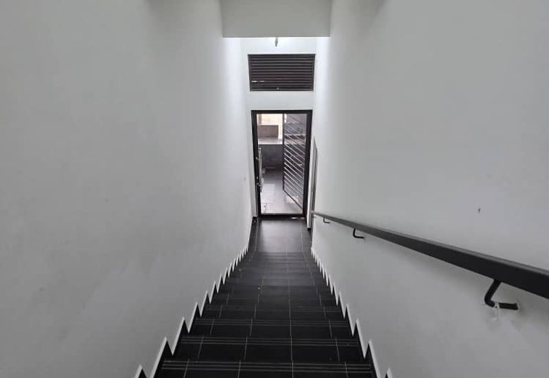 Brighton @ Eco Majestic