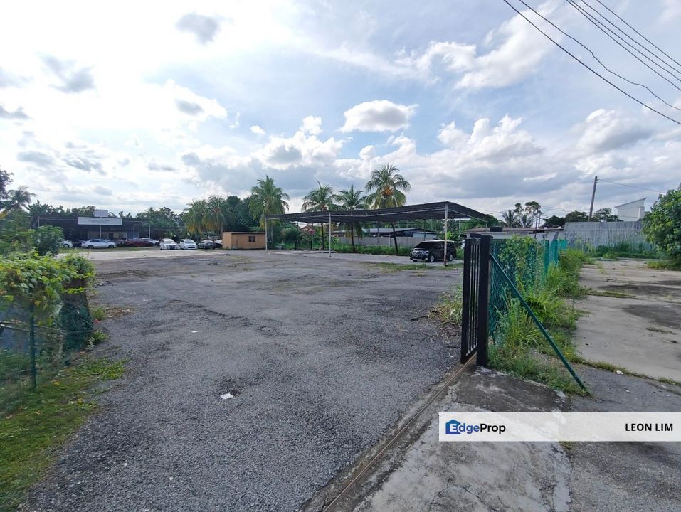 Bandar Kajang commercial land facing mainroad near MRT, KPJ , Selangor, Kajang