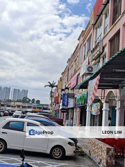 Taman Semenyih Sentral, 1st floor shop office, renovated , Selangor, Semenyih