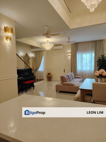 Ebonylane, Artisan Home, Eco Forest Broga Hill Semenyih, 2 storey, renovated & Fully furnished , Selangor, Semenyih