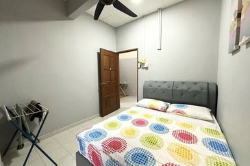 Taman Teluk Air Tawar Indah