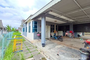 BANDAR AMANJAYA (ZON MELOR)