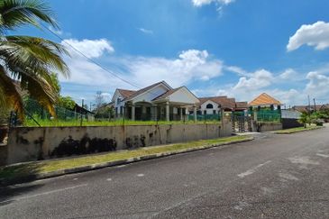 Taman Bukit Bayu