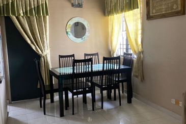 Desa Bayan Apartment