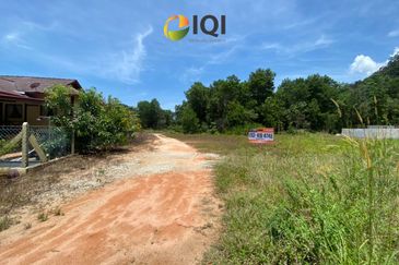Tanah Kediaman terbaik di Teluk Senangin, Lumut