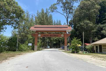 Tanah Kediaman terbaik di Teluk Senangin, Lumut
