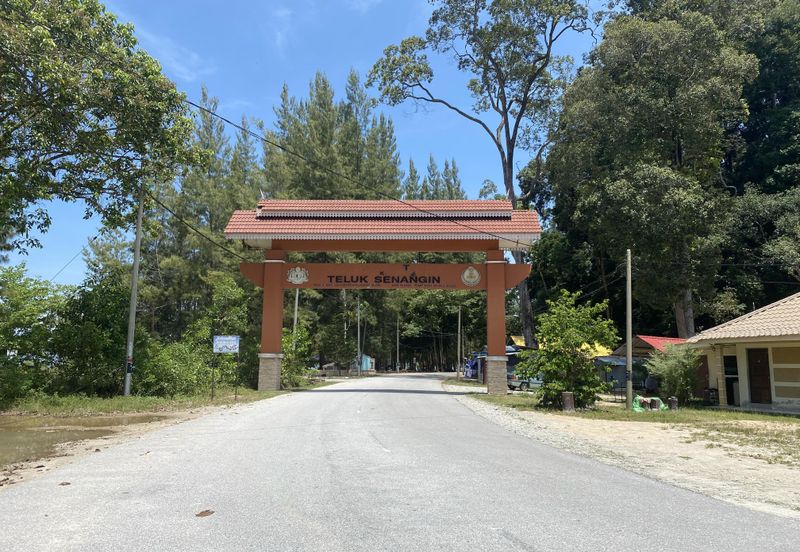 Tanah Kediaman terbaik di Teluk Senangin, Lumut