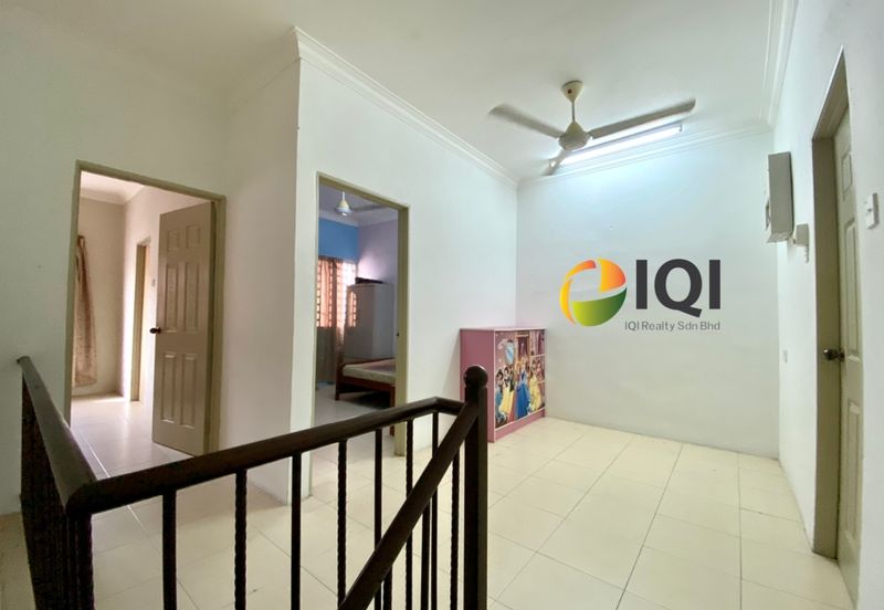 TAMAN SEJATI SURIA, SITIAWAN