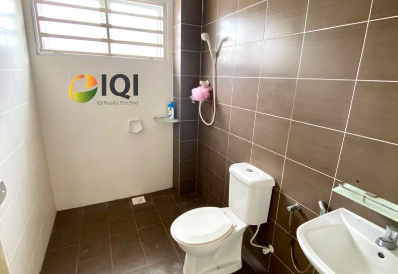 TAMAN SEJATI SURIA, SITIAWAN