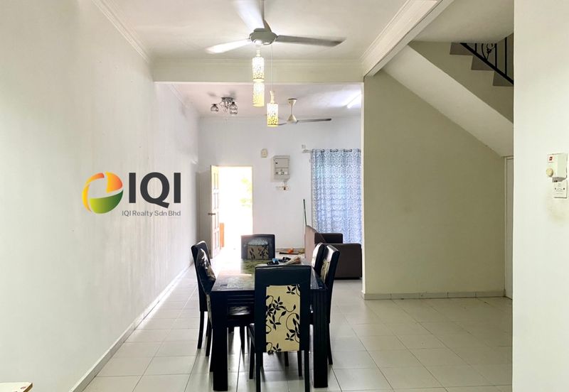 TAMAN SEJATI SURIA, SITIAWAN